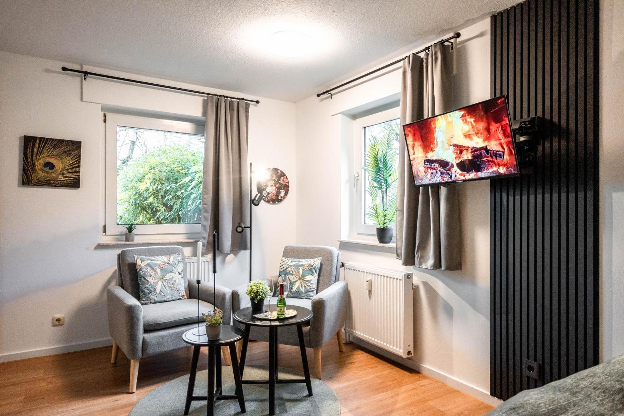 Apartment Ostersiek- Privater Eingang Mit Eigener Terrasse Bad Salzuflen Ngoại thất bức ảnh